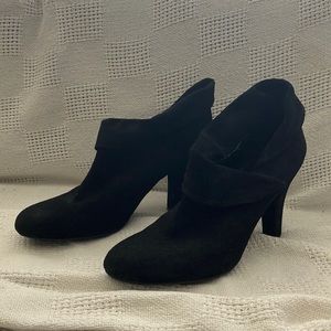 Enzo Angiolini black suede heels